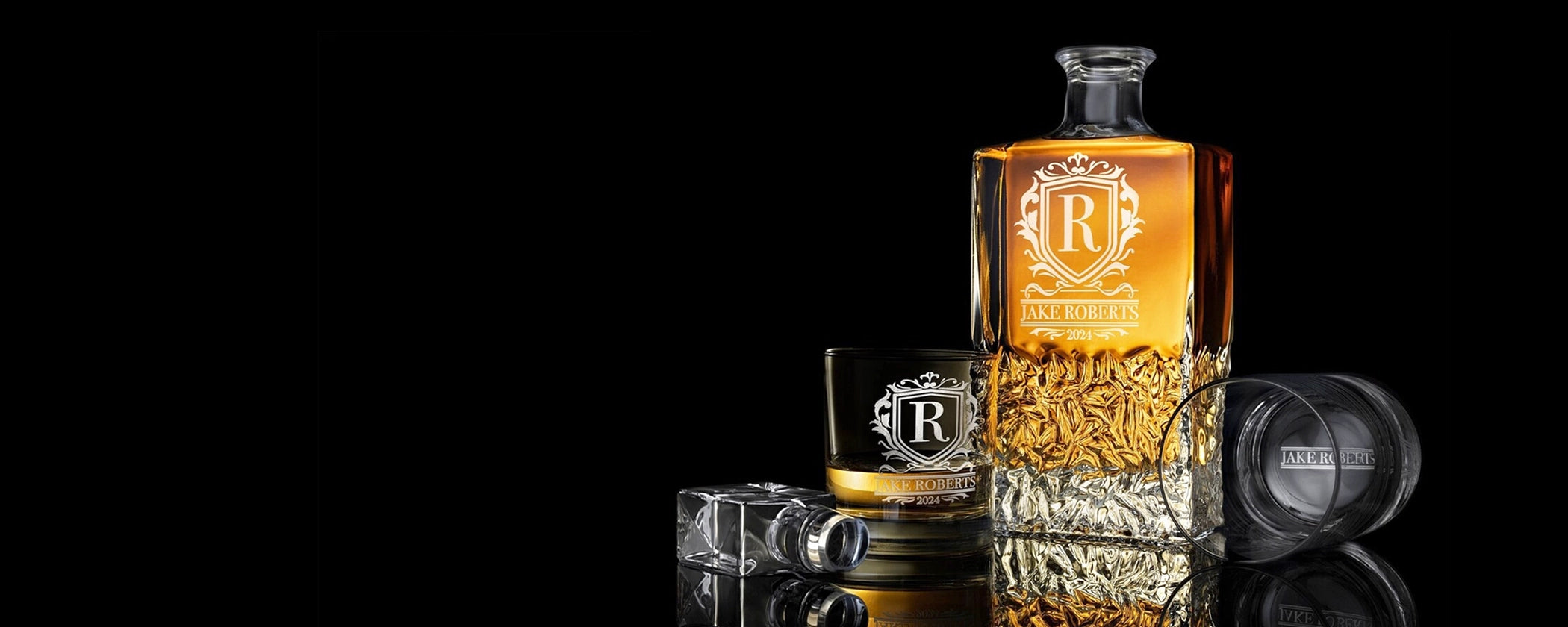 Premium engraved whiskey decanter set with two crystal glasses – personalized gift for him