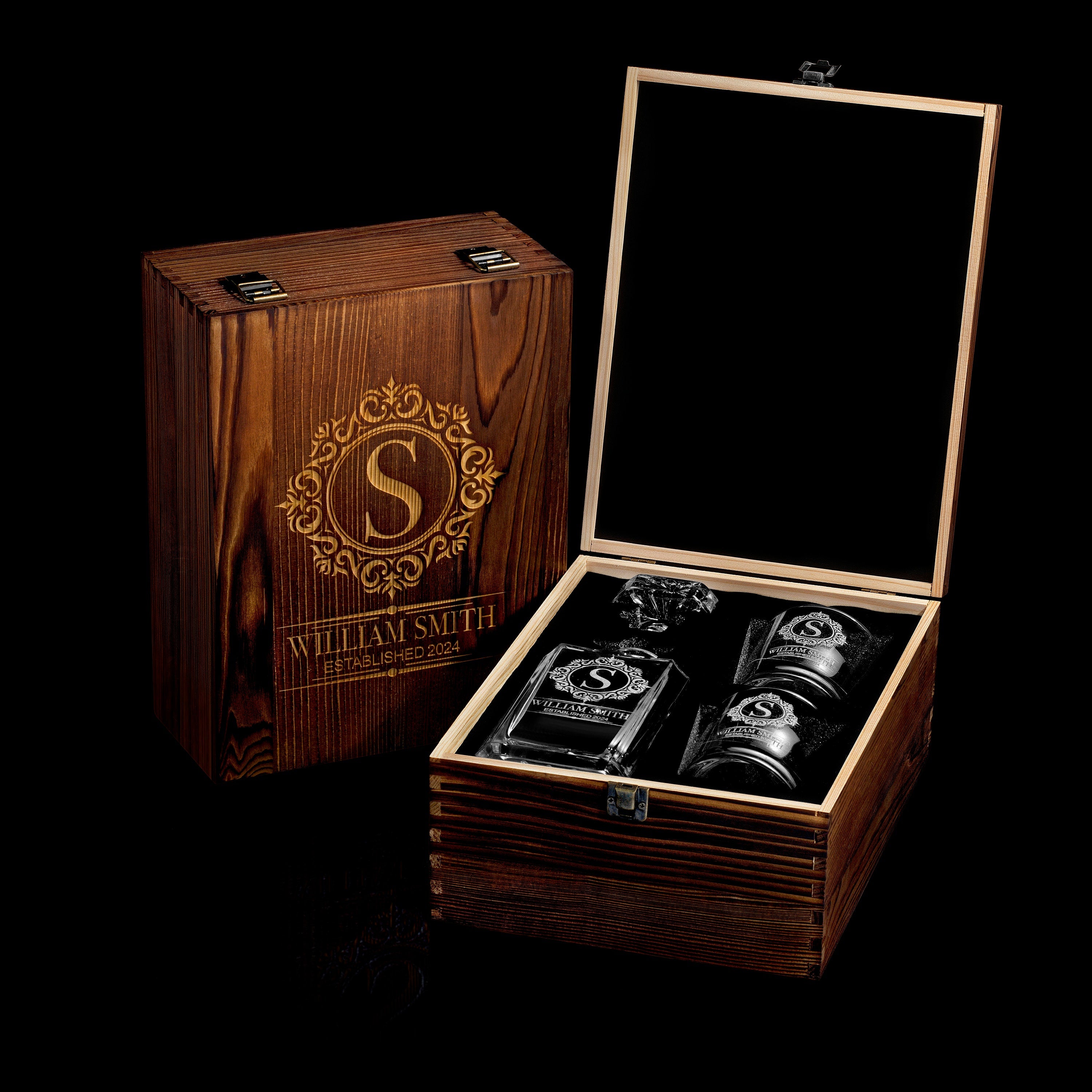 Customized Decanter Gift Set – For Whiskey Drinkers • Bar Enthusiasts – Groomsmen • Husband or Boyfriend • Friend – Engraved & Boxed