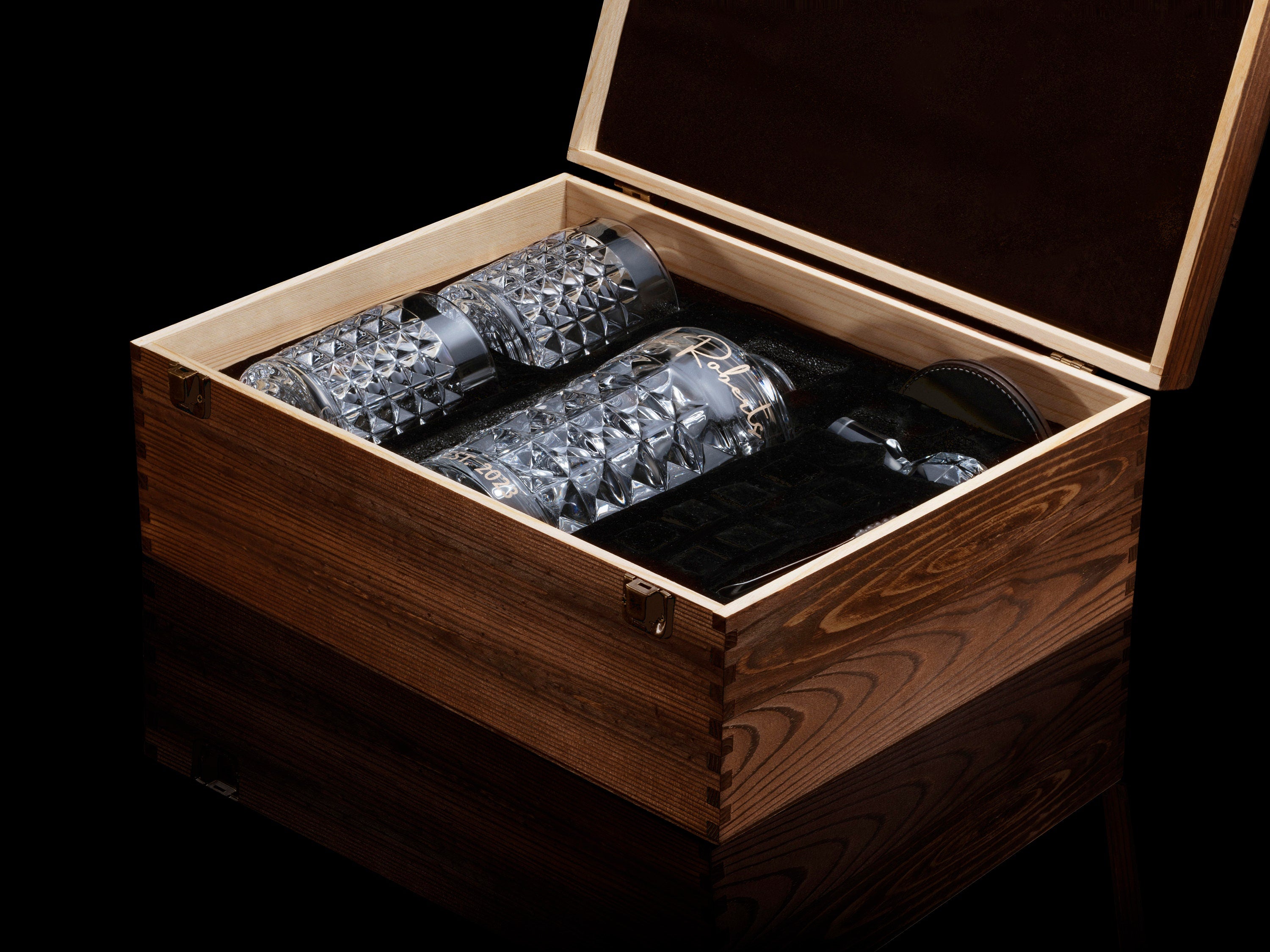 Personalized Whiskey Decanter Set with Premium Engraving Quality, Christmas Gift, Groomsmen Gifts - Comes with Free Gift Boxes