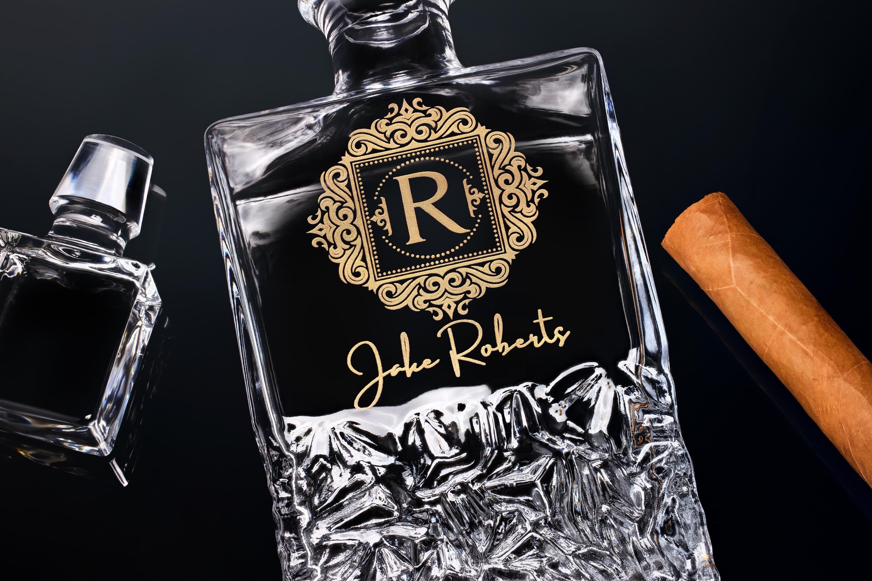 Personalized Whiskey Decanter Set with Premium Engraving Quality, Great Christmas Gift, Groomsman gift, Comes with Free Gift Boxes.