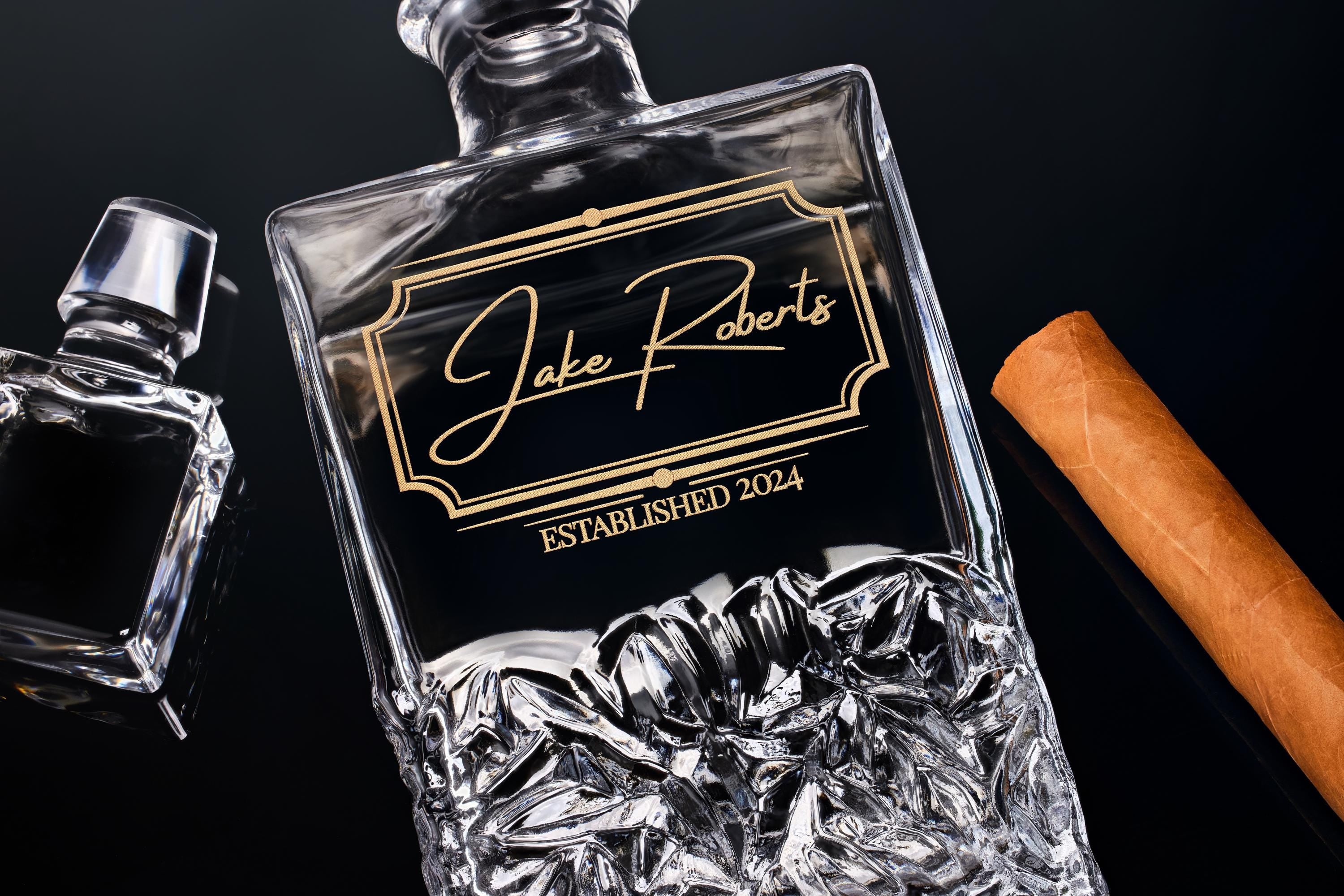 Personalized Whiskey Decanter Set with Premium Engraving Quality, Great Christmas Gift, Groomsman gift, Comes with Free Gift Boxes.